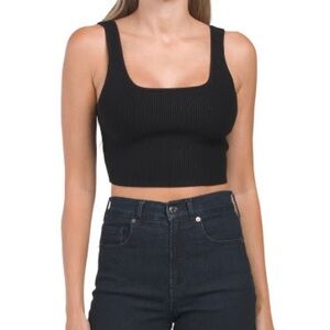 HOUSE OF HARLOW 1960
Square Neck Cropped Compression Knit Top
